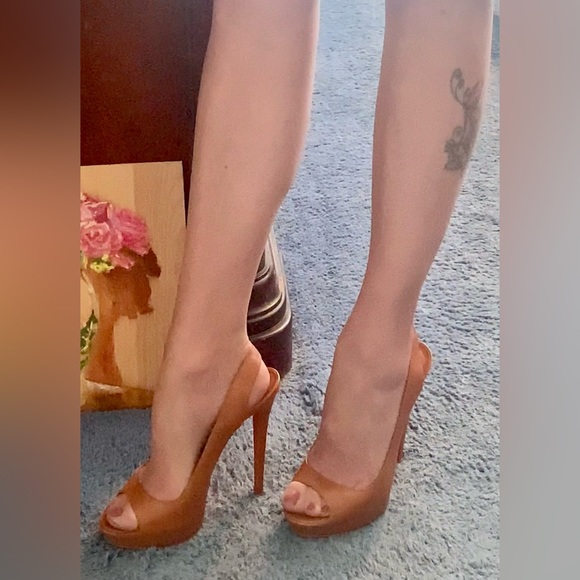 Meet your Posher, Laura - Picture 11 of 11